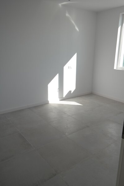 Crevedia, zona retrasa, liniste, 1.3 km de sos. Bucuresti.