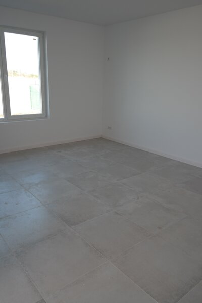 Crevedia, zona retrasa, liniste, 1.3 km de sos. Bucuresti.