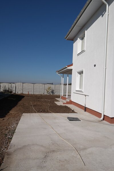 Crevedia, zona retrasa, liniste, 1.3 km de sos. Bucuresti.