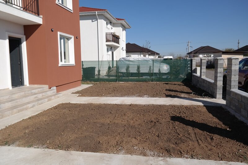 Crevedia, zona retrasa, liniste, 1.3 km de sos. Bucuresti.